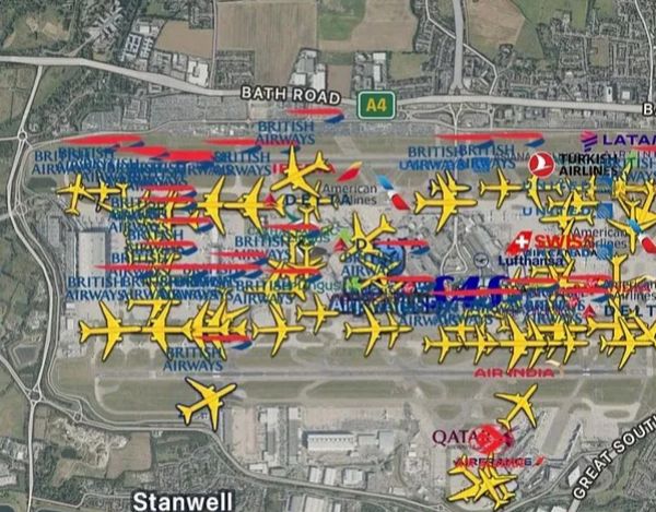 英国空管.jpg 英国空管.jpg